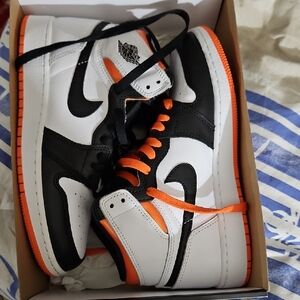 Nike Black and Orange Sneakers High-Top Classic Design